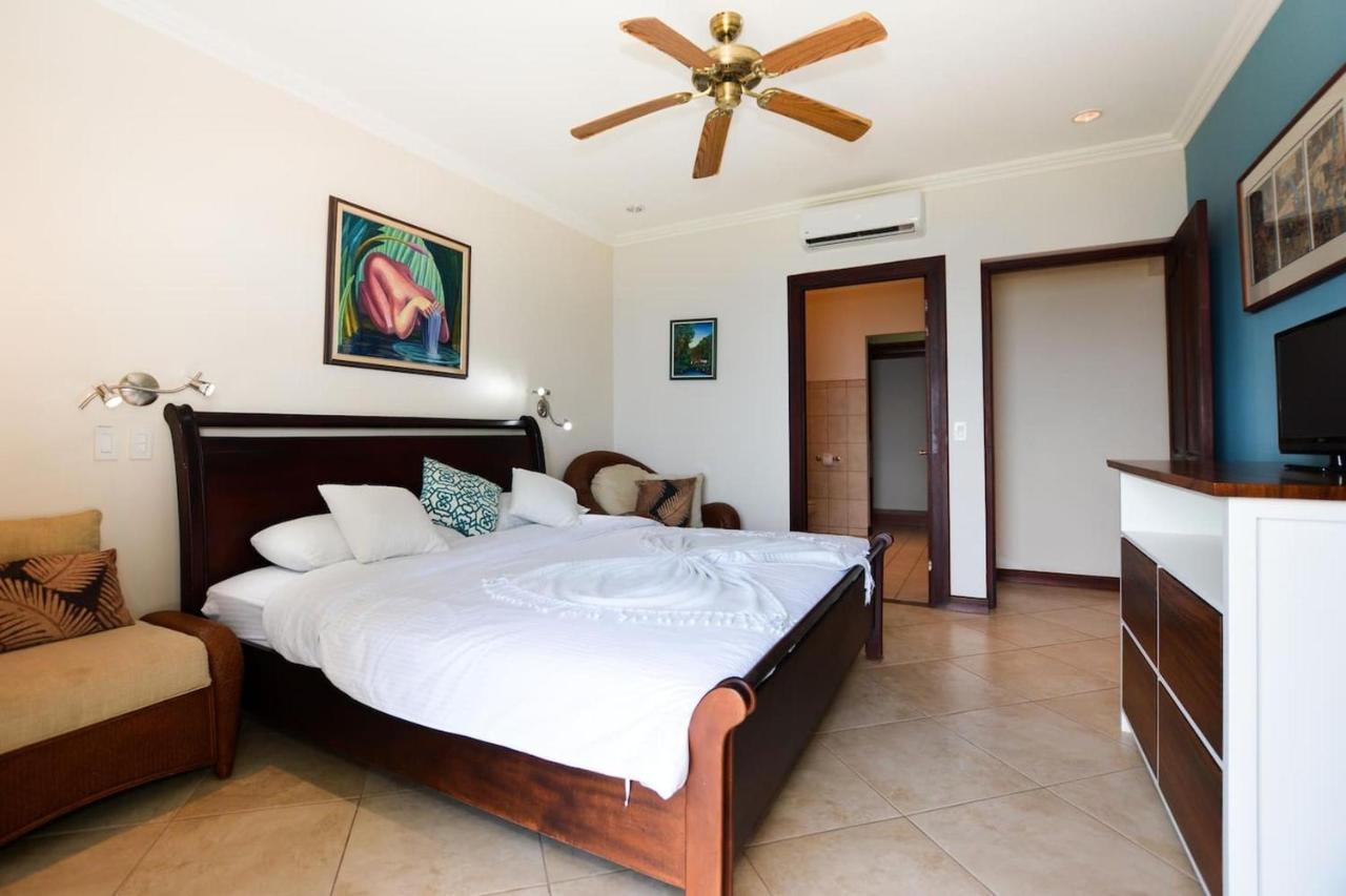 Exquisitely Decorated 5Th-Floor Aerie With Views Of Two Bays In Flamingo Villa Playa Flamingo Buitenkant foto